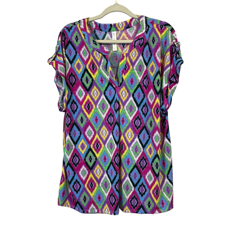Dear Scarlett Boutique Women's Top Size XL Geometric Short Sleeve NWOT